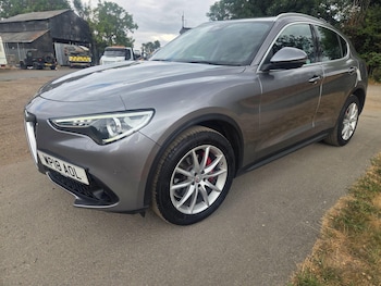 Used Alfa Romeo Stelvio 2018 for sale - 79589408: Photo