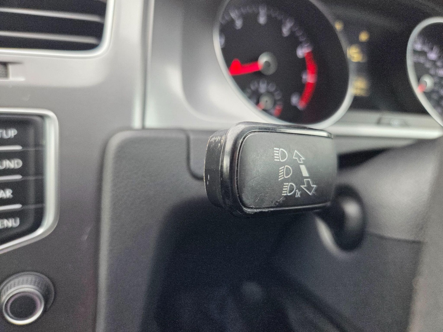 Used Volkswagen Golf 2017 for sale - 76607221: Photo 11