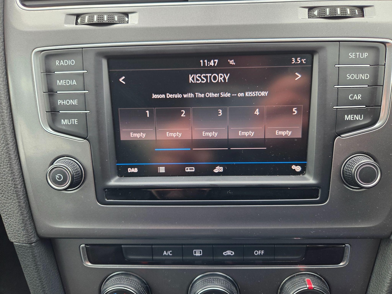 Used Volkswagen Golf 2017 for sale - 76607221: Photo 16