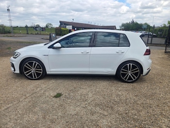 Used Volkswagen Golf 2019 for sale - 79589938: Photo