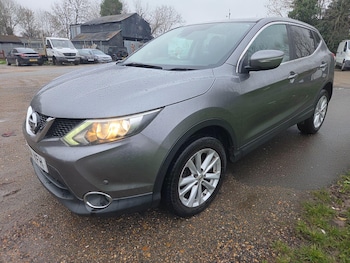 Used Nissan Qashqai 2014 for sale - 77400889: Photo