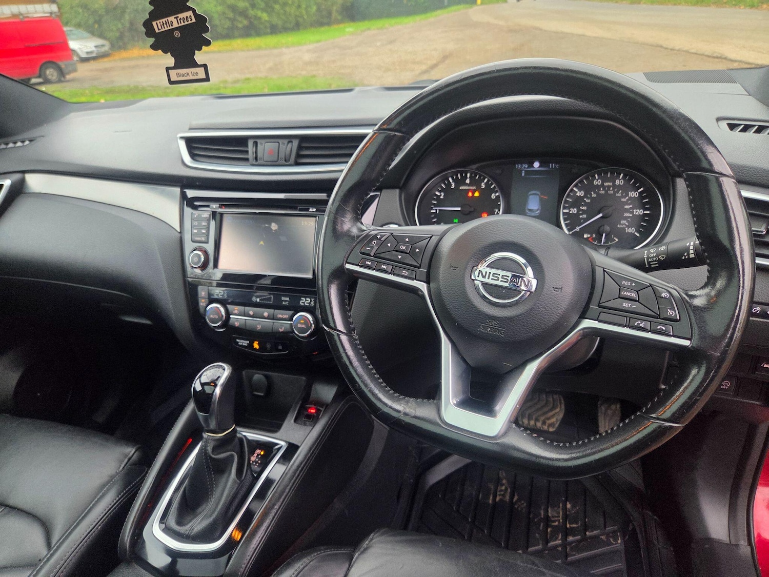 Used Nissan Qashqai 2018 for sale - 76935949: Photo 19