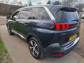 Used Peugeot 5008 2018 for sale - 79590065: Photo