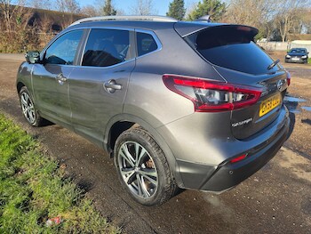 Used Nissan Qashqai 2018 for sale - 77497028: Photo