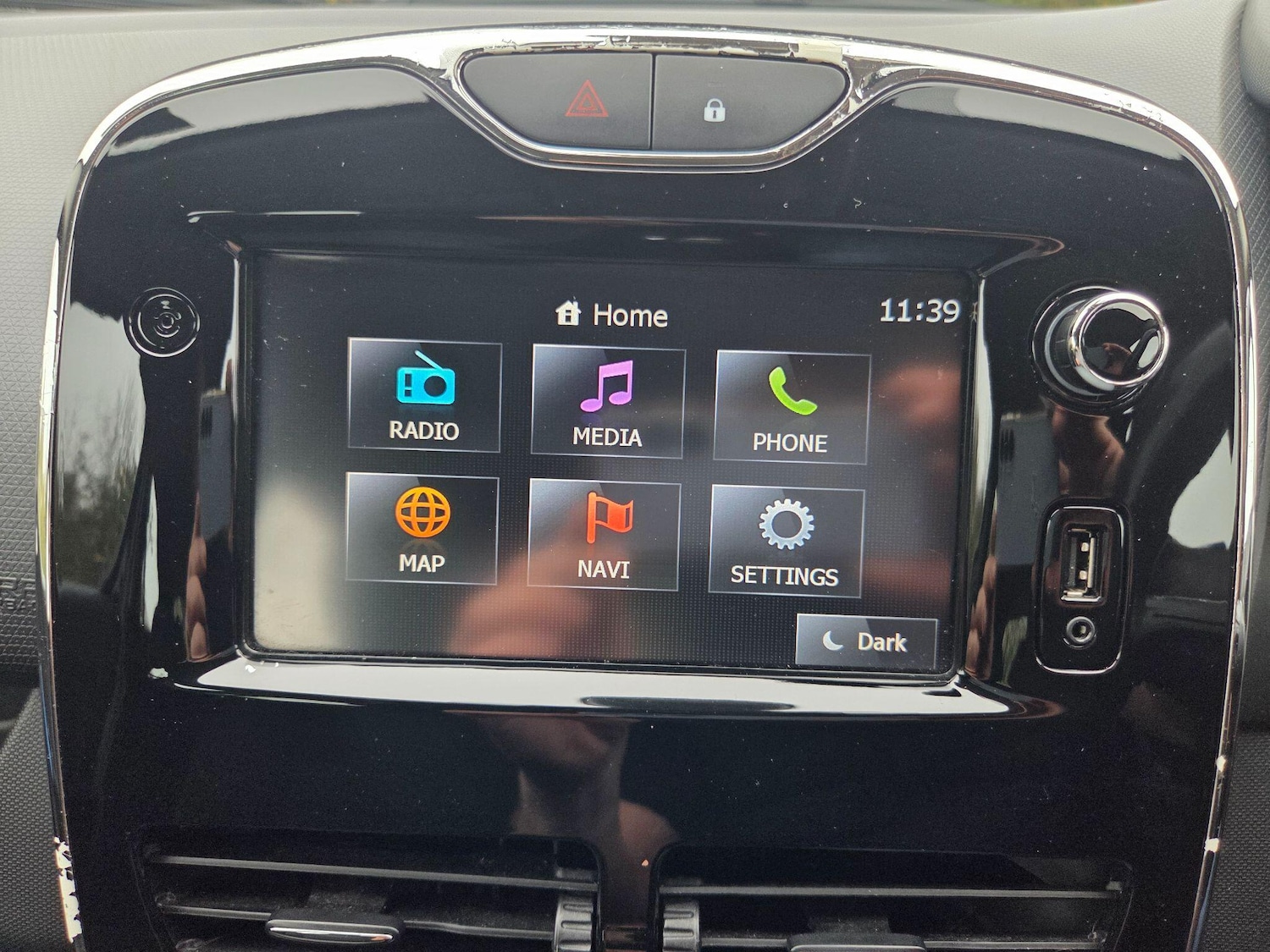 Used Renault Clio 2013 for sale - 76597016: Photo 22