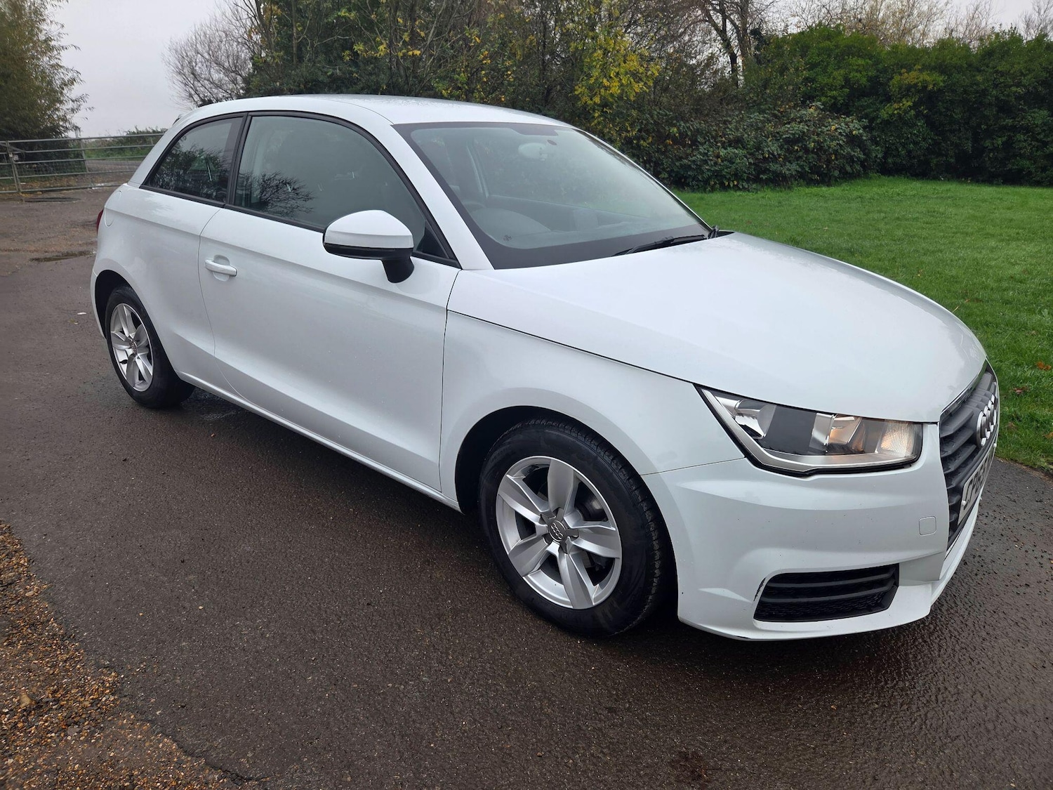 Used Audi A1 2016 for sale - 76597303: Photo 2