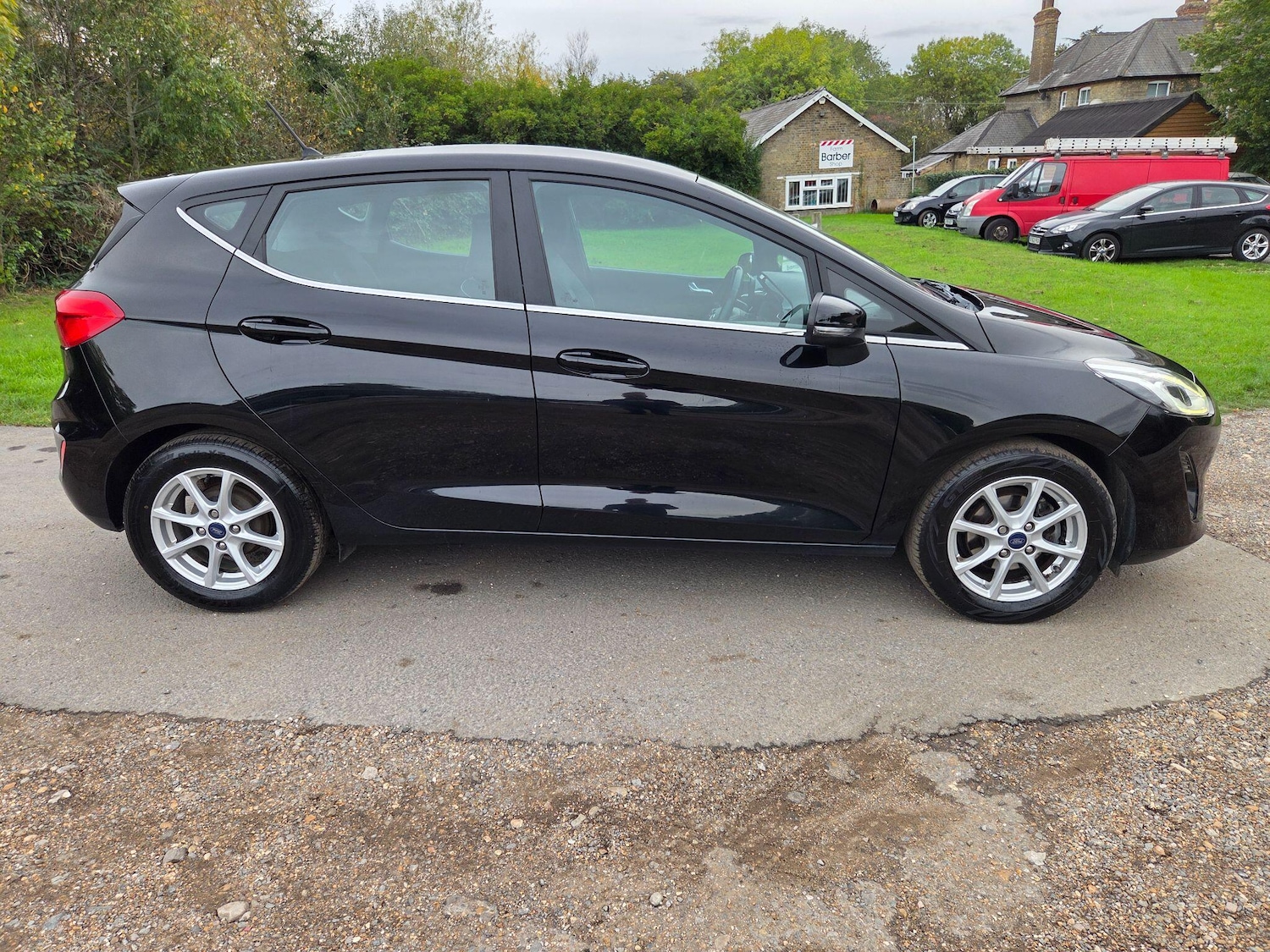 Used Ford Fiesta 2017 for sale - 76572952: Photo 8