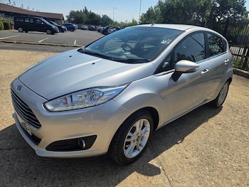 Used Ford Fiesta 2016 for sale - 79589488: Photo