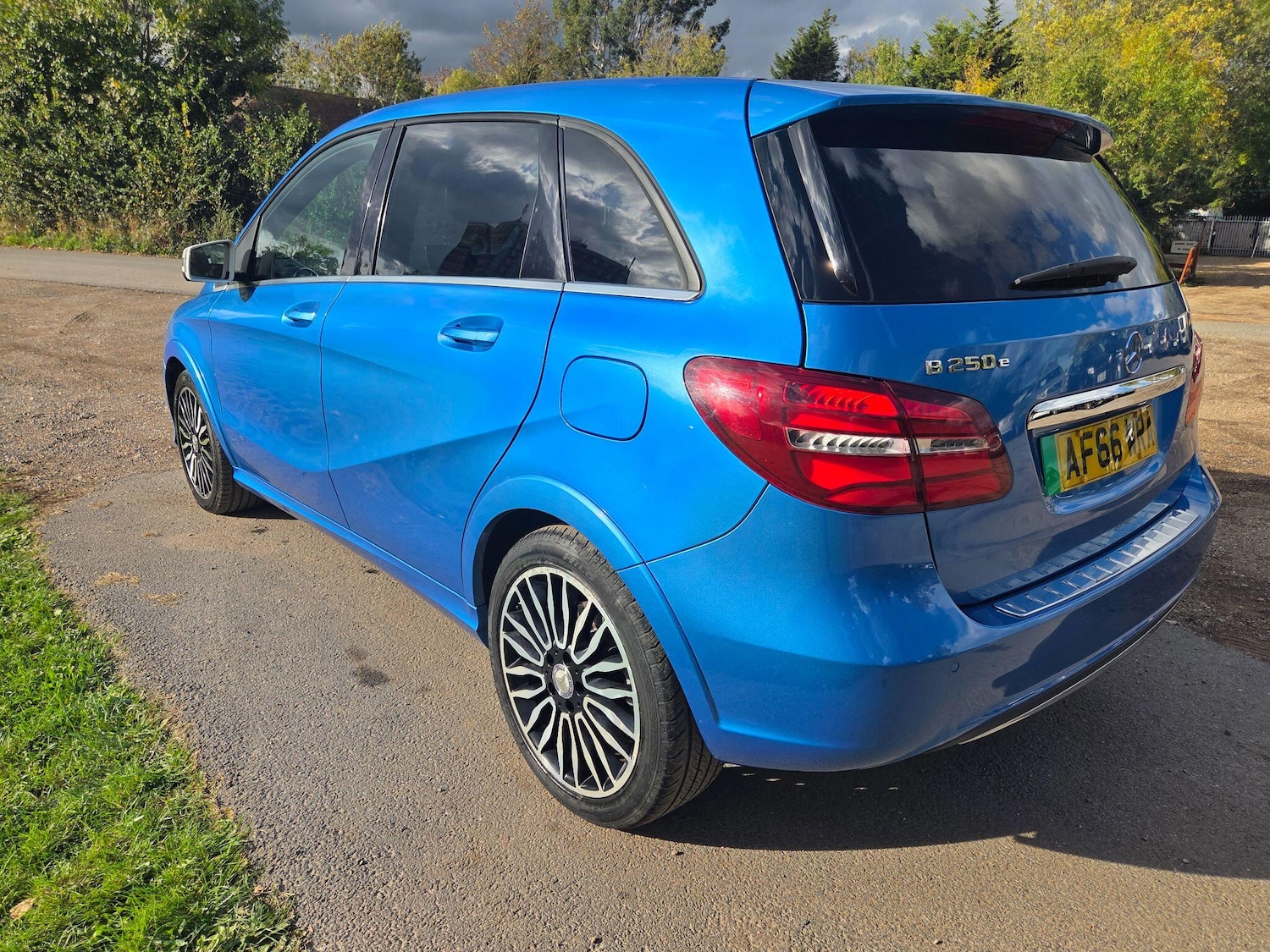 Used Mercedes-Benz B Class 2016 for sale - 76295493: Photo 5