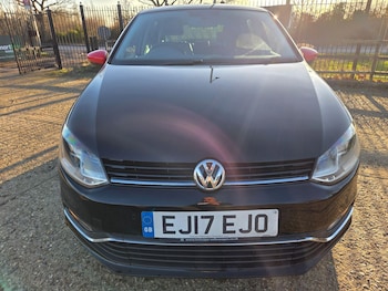 Used Volkswagen Polo 2017 for sale - 77060184: Photo