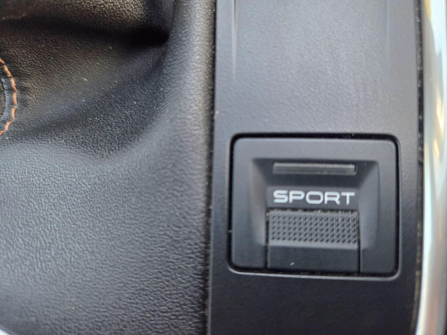 Used Peugeot 3008 2018 for sale - 76715316: Photo 17