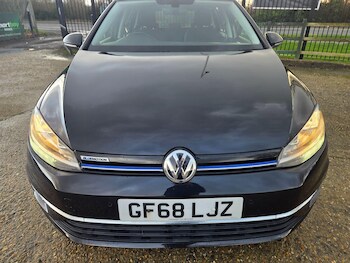 Used Volkswagen Golf 2018 for sale - 77495949: Photo