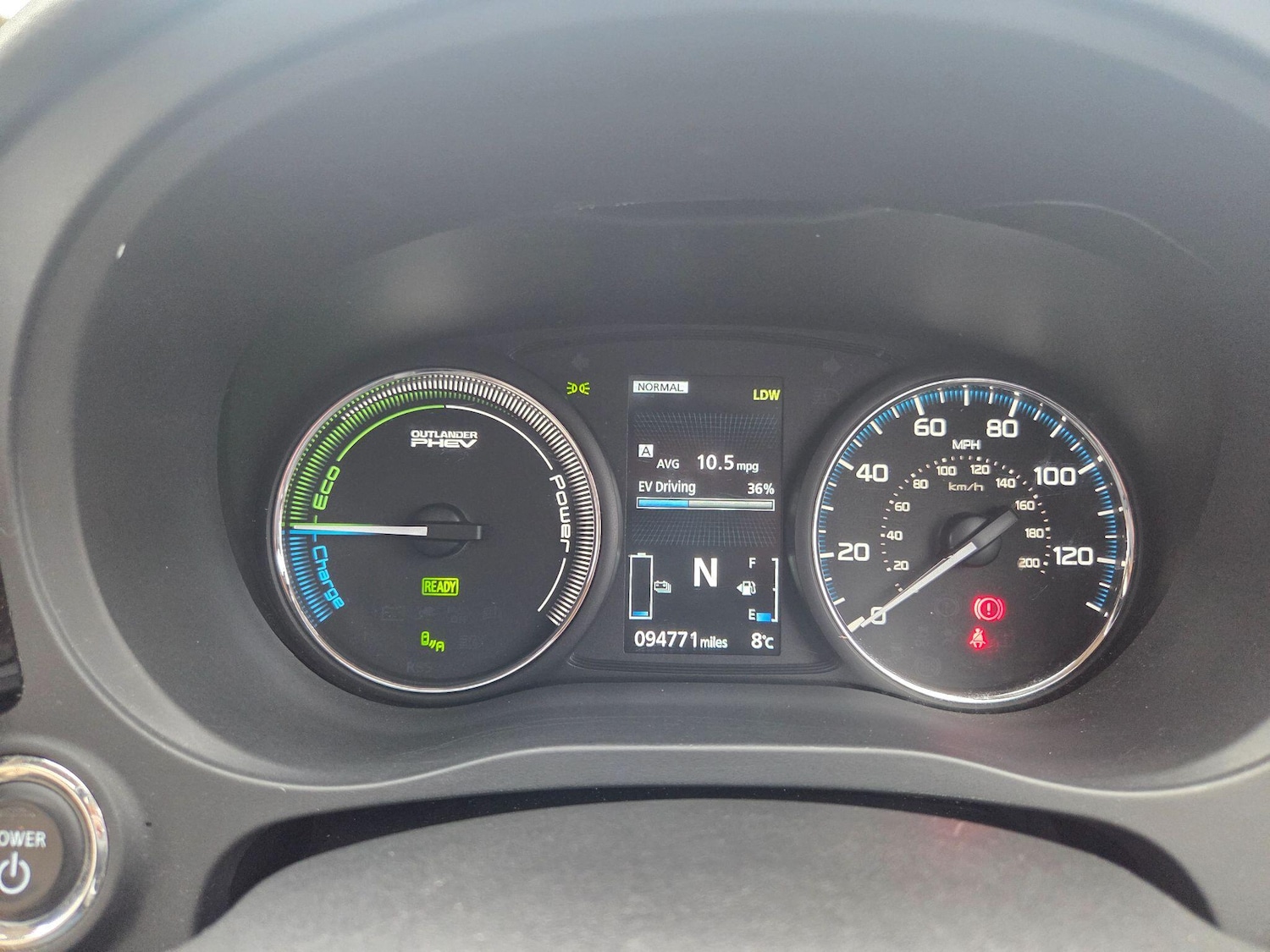 Used Mitsubishi Outlander 2017 for sale - 77290826: Photo 33