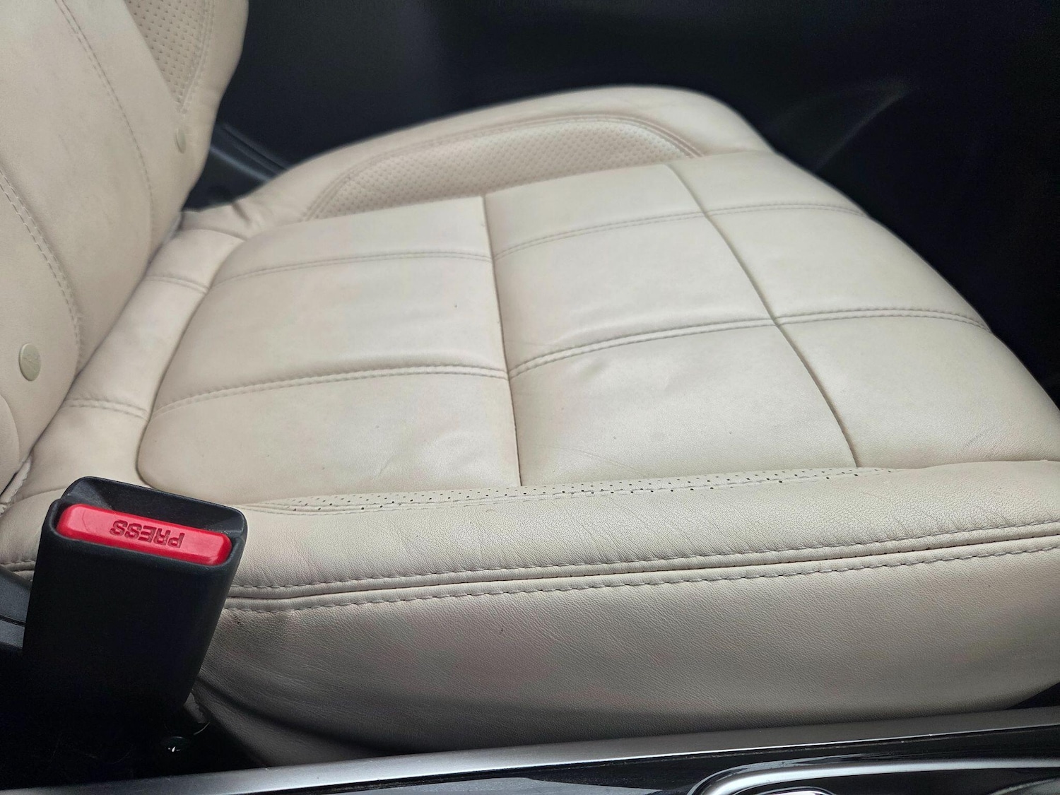 Used Mitsubishi Outlander 2017 for sale - 77290826: Photo 37