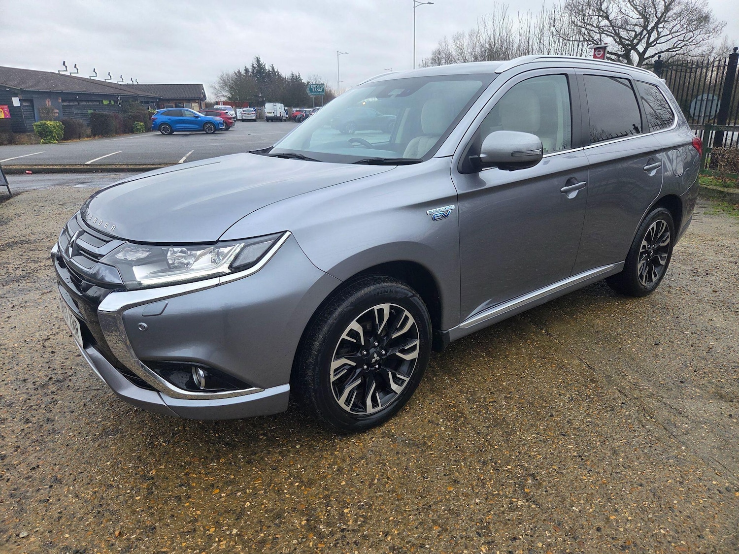 Used Mitsubishi Outlander 2017 for sale - 77290826: Photo 4