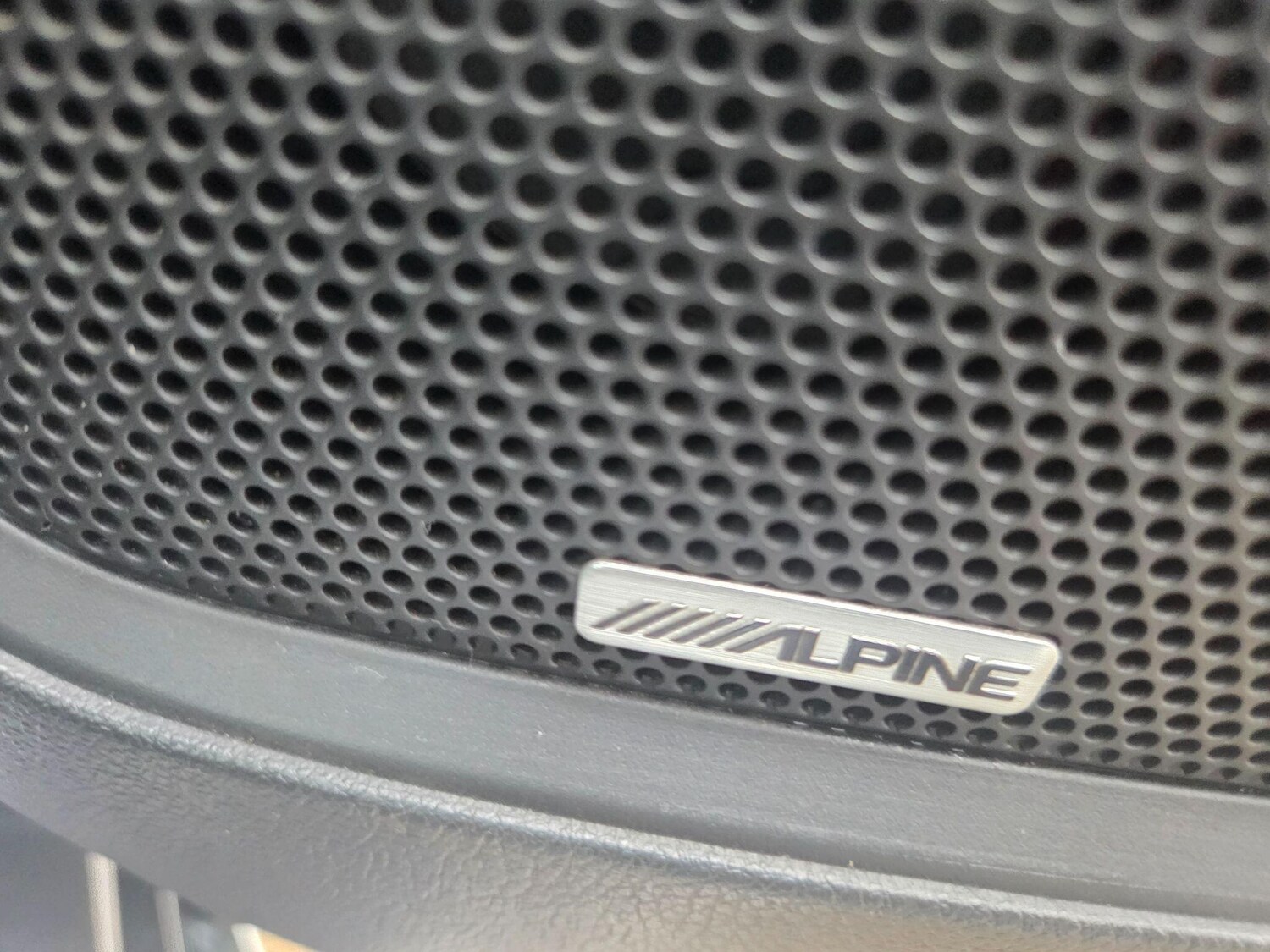 Used Mitsubishi Outlander 2017 for sale - 77290826: Photo 40