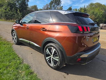Used Peugeot 3008 2017 for sale - 76002303: Photo 4