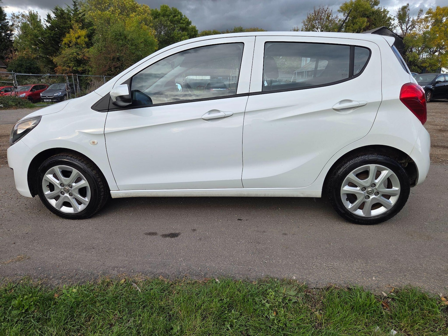 Used Vauxhall Viva 2015 for sale - 76996750: Photo 8