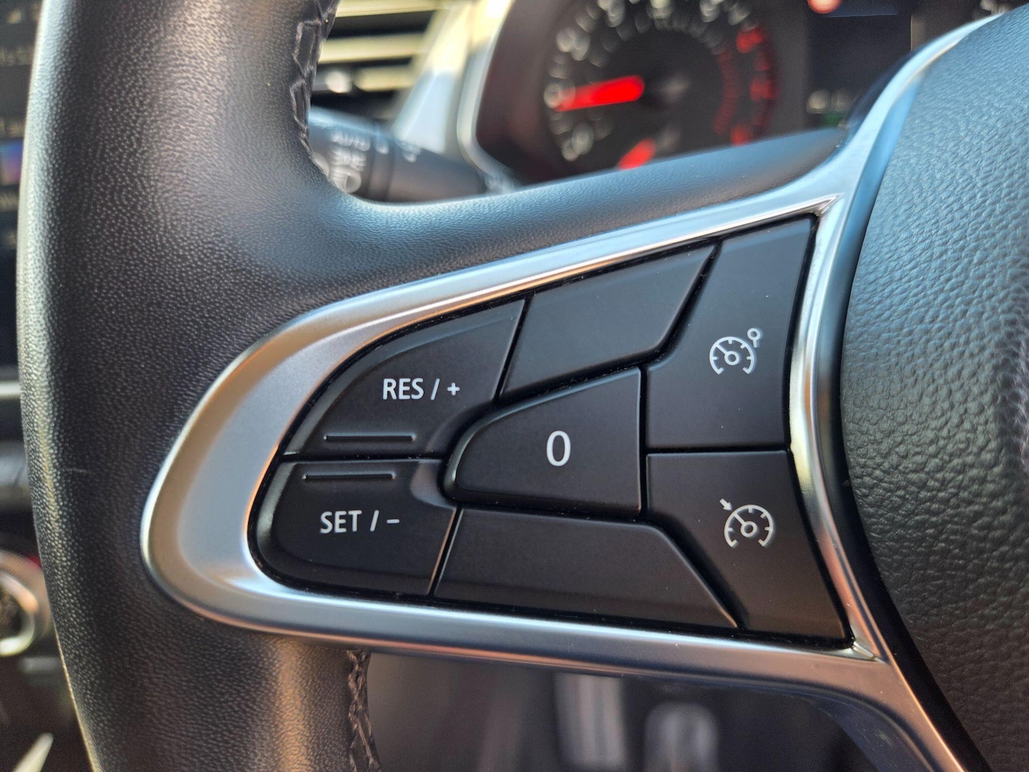 Used Renault Captur 2020 for sale - 76997747: Photo 16