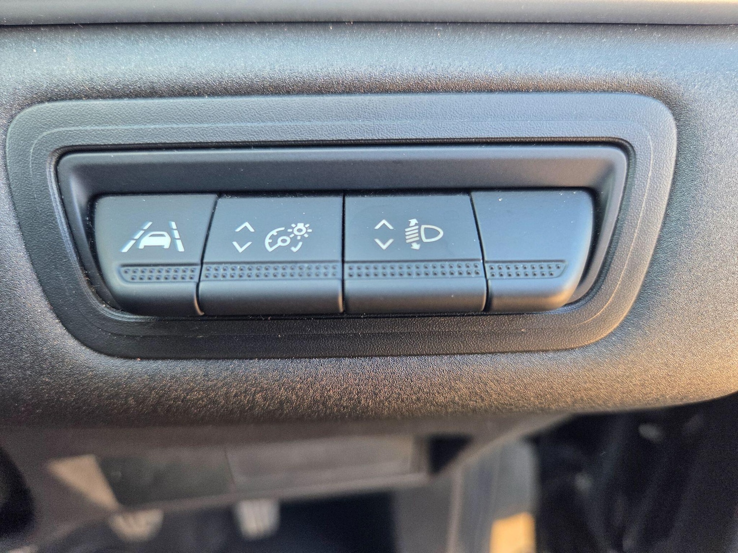 Used Renault Captur 2020 for sale - 76997747: Photo 17