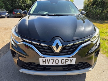 Used Renault Captur 2020 for sale - 76997747: Photo