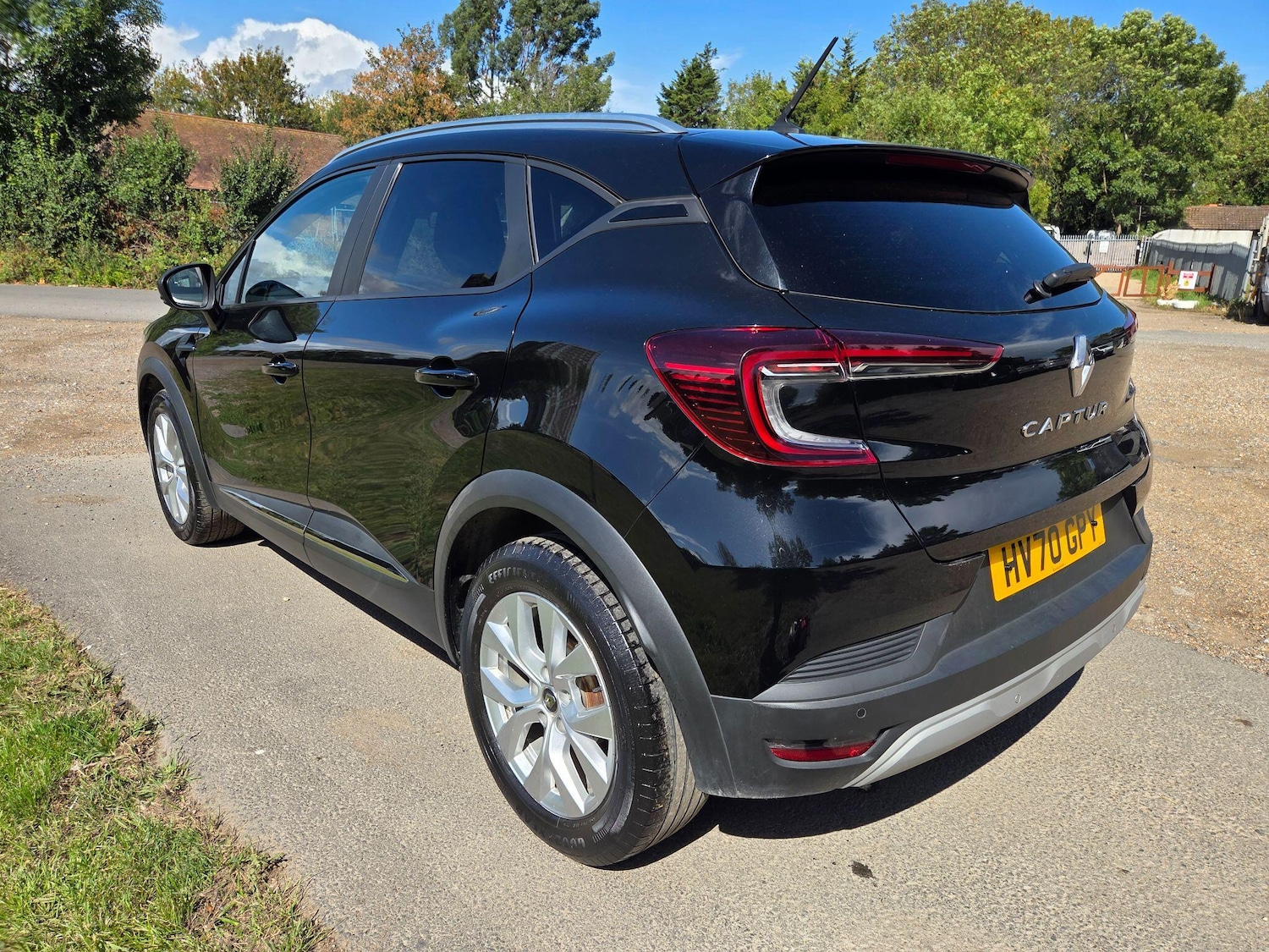 Used Renault Captur 2020 for sale - 76997747: Photo 5