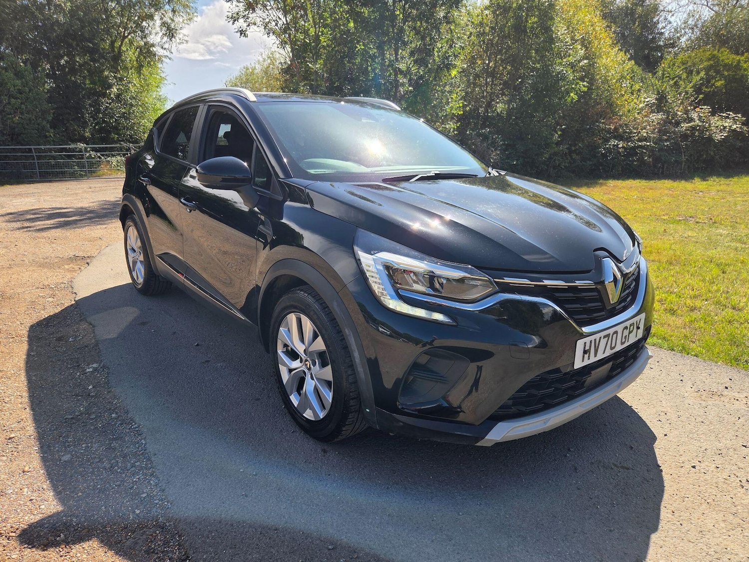 Used Renault Captur 2020 for sale - 76997747: Photo 6
