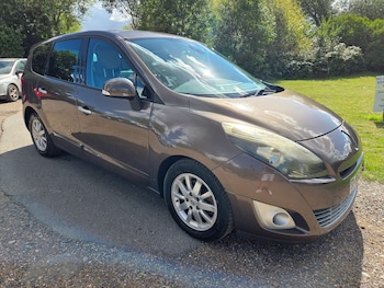 Used Renault Grand Scenic 2011 for sale - 75915919: Photo