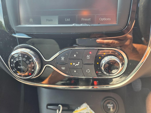 Used Renault Captur 2014 for sale - 75540210: Photo 20
