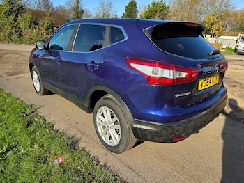 Used Nissan Qashqai 2014 for sale - 76607494: Photo
