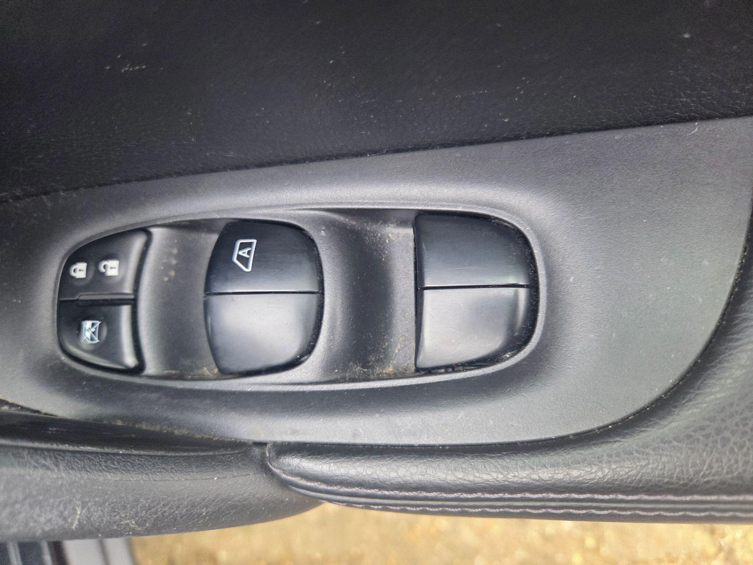 Used Nissan X-Trail 2015 for sale - 76912847: Photo 22