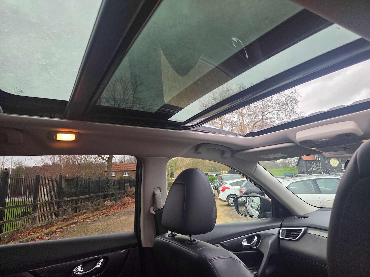 Used Nissan X-Trail 2015 for sale - 76912847: Photo 42