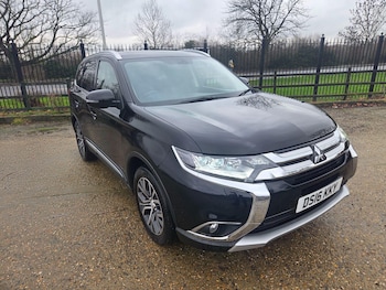 Used Mitsubishi Outlander 2016 for sale - 77215683: Photo