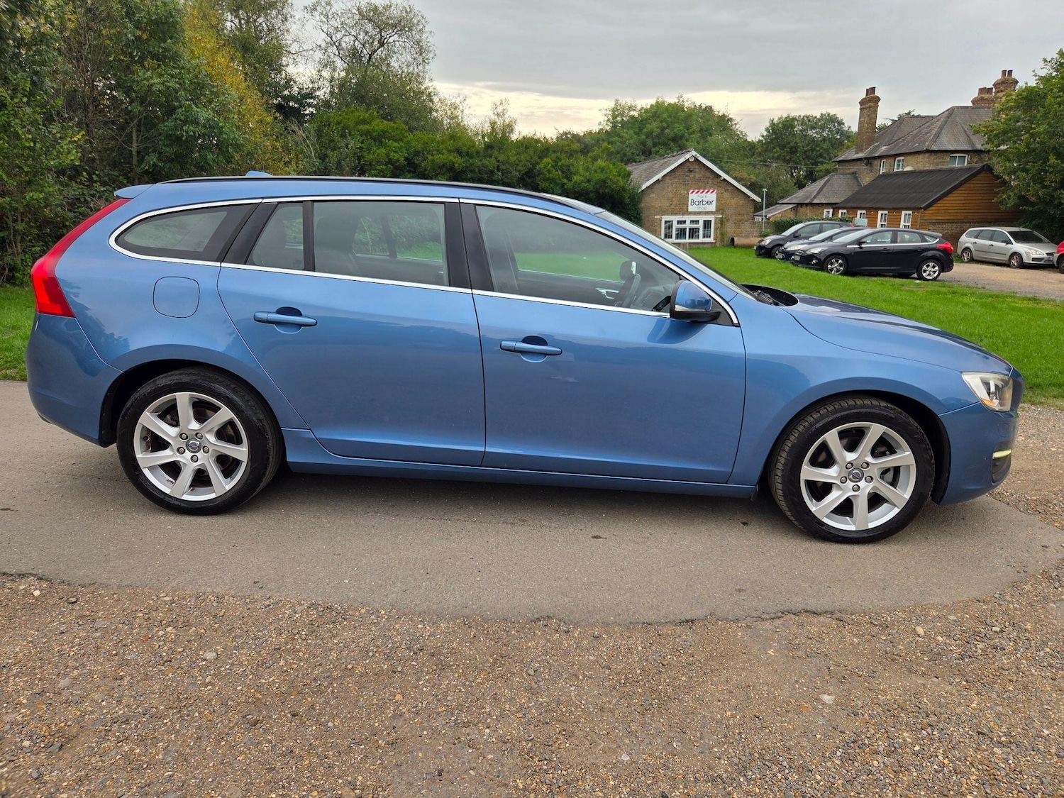 Used Volvo V60 2013 for sale - 75926640: Photo 11