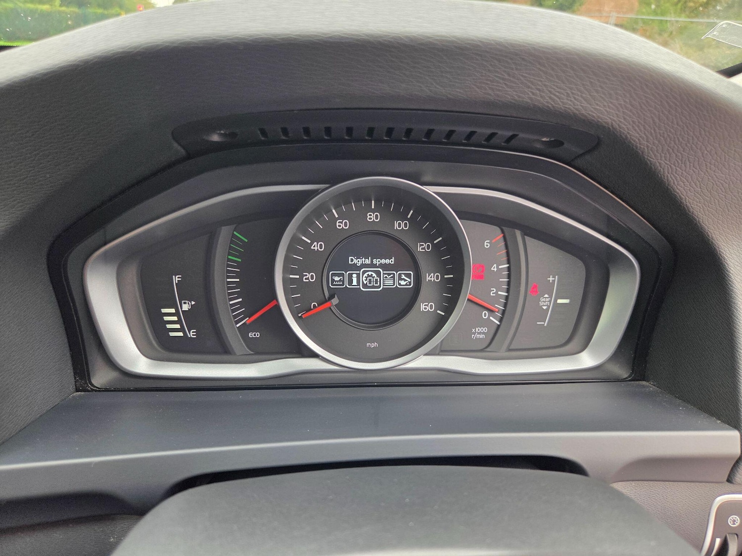Used Volvo V60 2013 for sale - 75926640: Photo 23