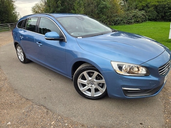 Used Volvo V60 2013 for sale - 75926640: Photo