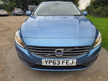 Used Volvo V60 2013 for sale - 75926640: Photo