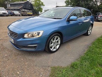 Used Volvo V60 2013 for sale - 75926640: Photo