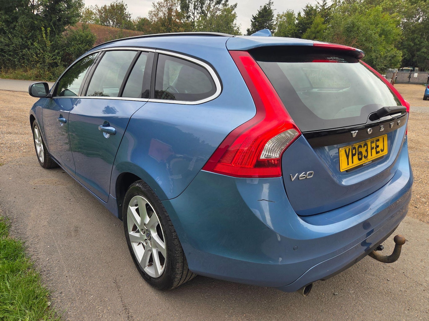 Used Volvo V60 2013 for sale - 75926640: Photo 5