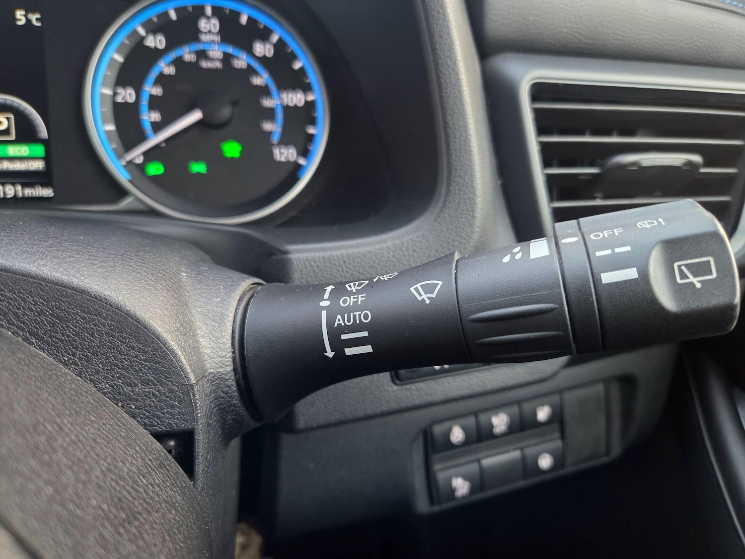 Used Nissan Leaf 2018 for sale - 76913538: Photo 37