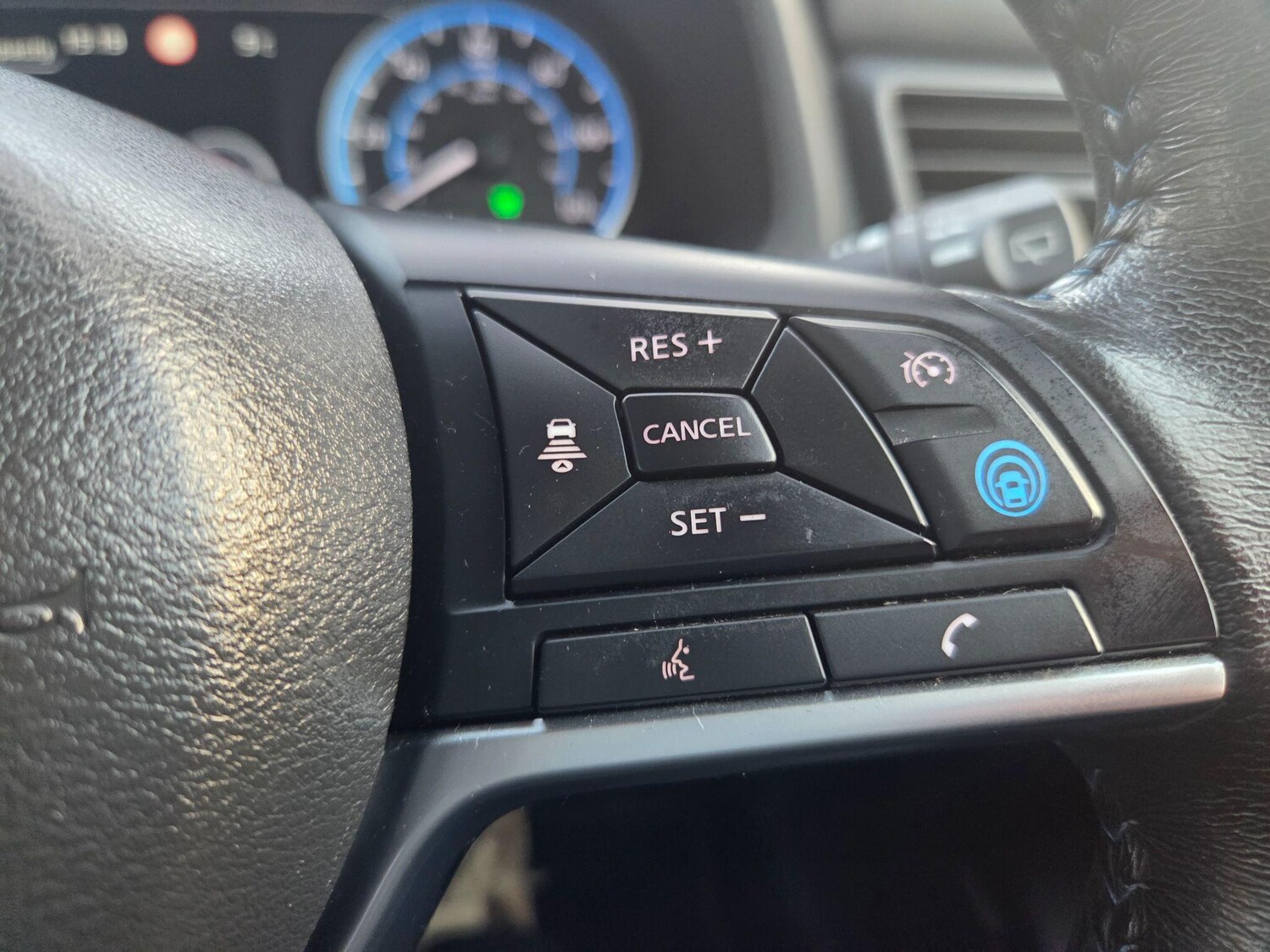 Used Nissan Leaf 2018 for sale - 76913538: Photo 41