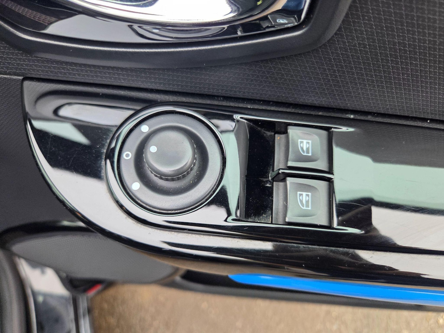 Used Renault Clio 2013 for sale - 76965237: Photo 12