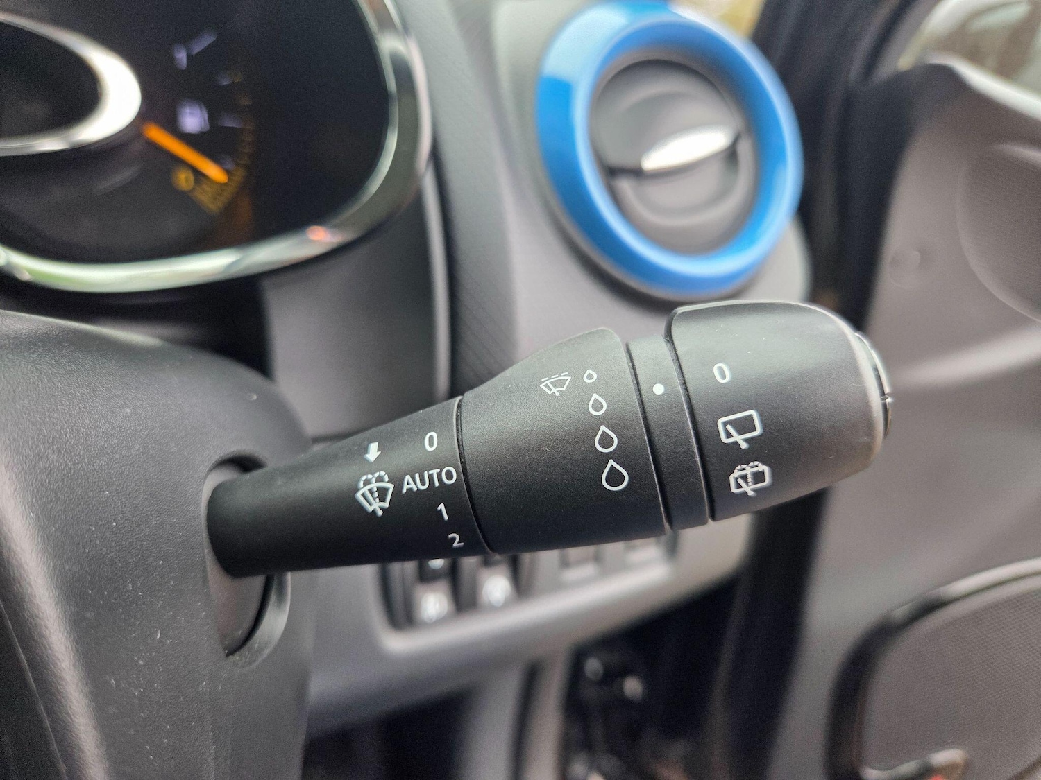 Used Renault Clio 2013 for sale - 76965237: Photo 14