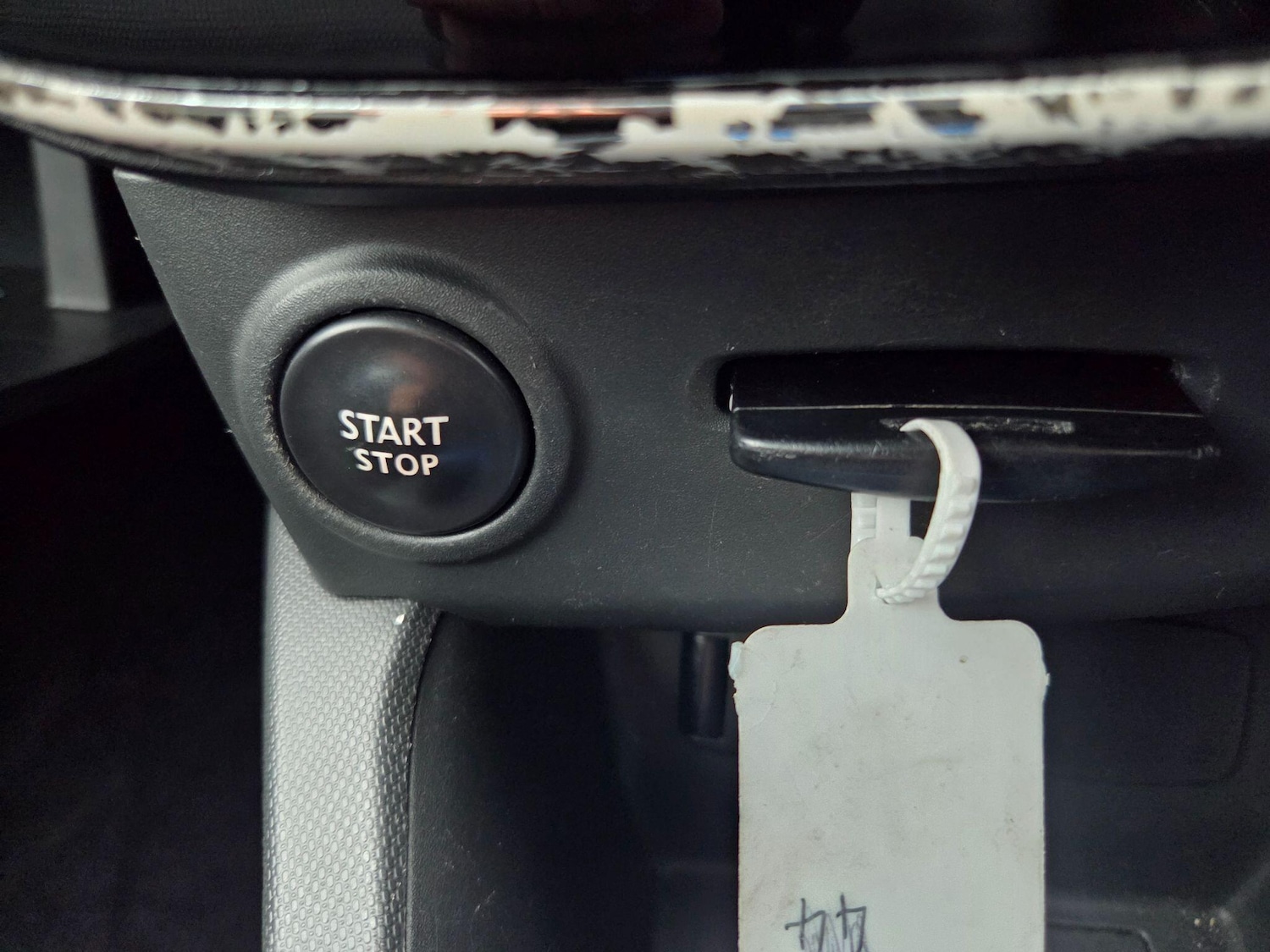 Used Renault Clio 2013 for sale - 76965237: Photo 15