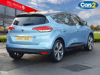 Used Renault Scenic 2017 for sale - 76817652: Photo