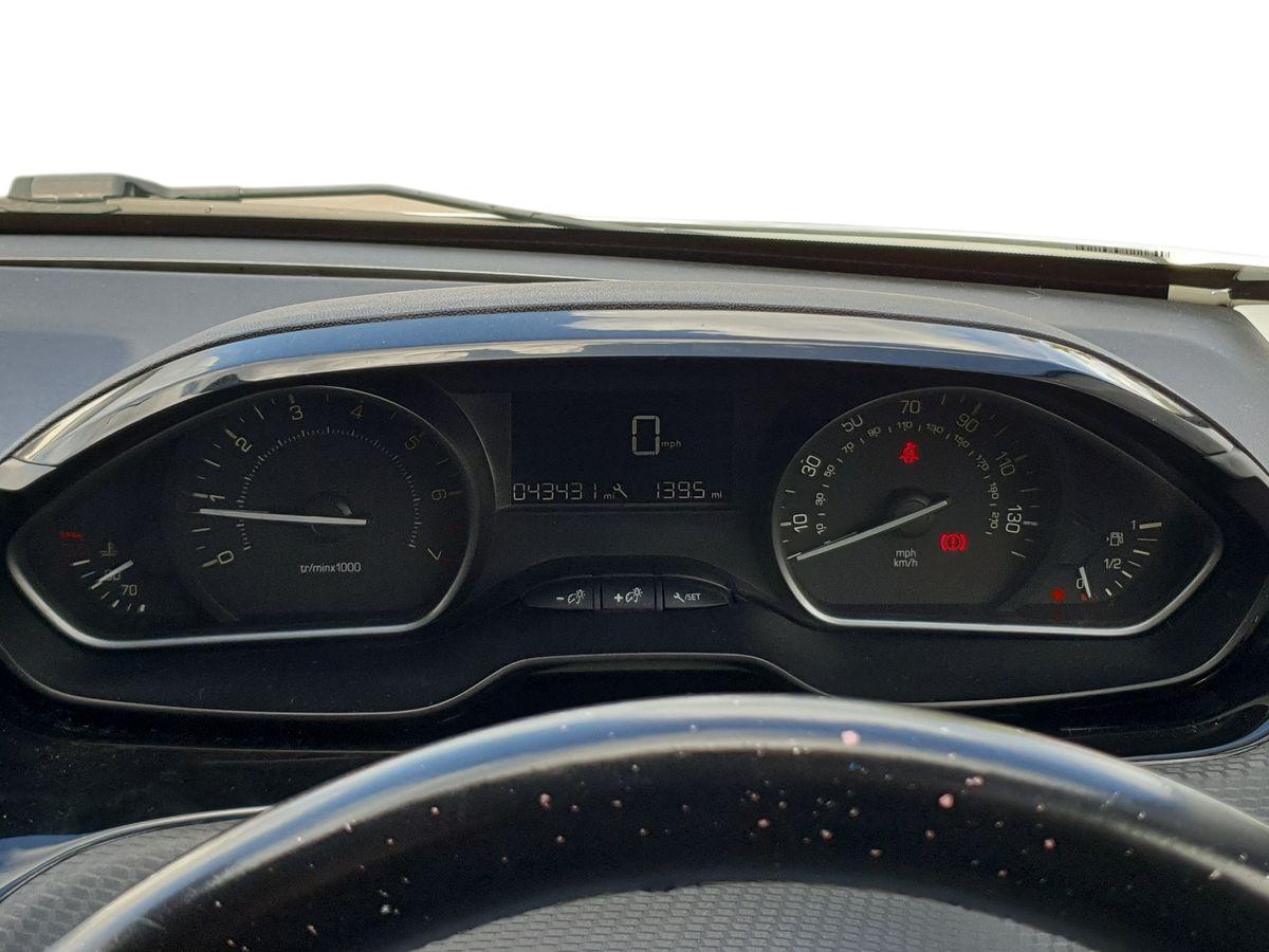 Used Peugeot 208 2017 for sale - 75943069: Photo 14
