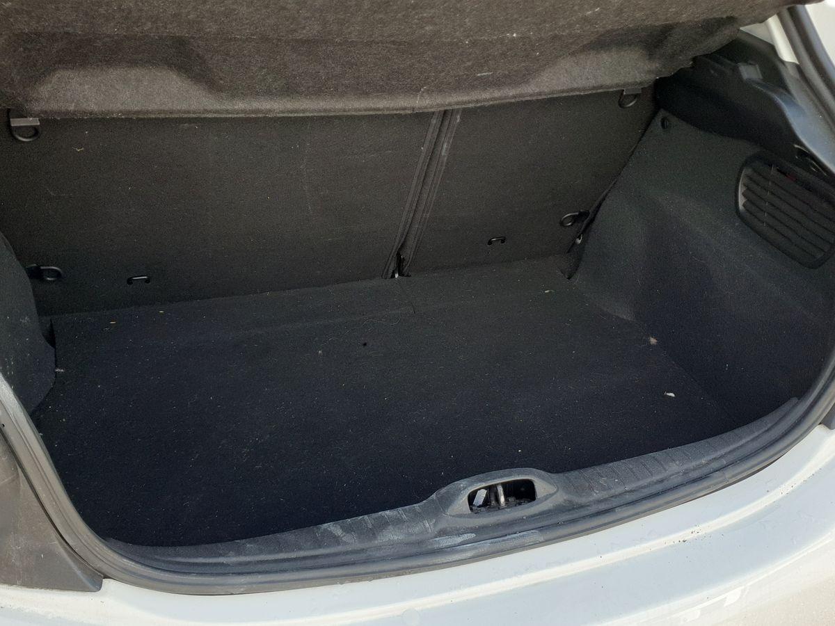 Used Peugeot 208 2017 for sale - 75943069: Photo 18