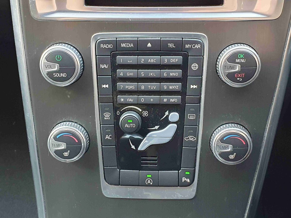 Used Volvo XC60 2014 for sale - 78022228: Photo 24