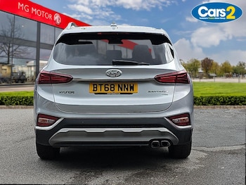 Used Hyundai Santa Fe 2018 for sale - 79454062: Photo