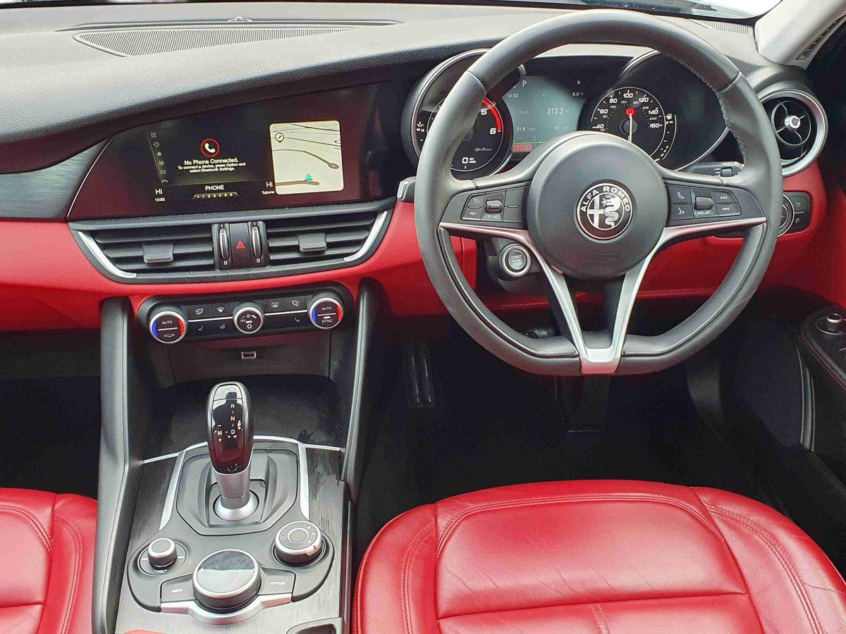 Used Alfa Romeo Giulia 2019 for sale - 76717400: Photo 12